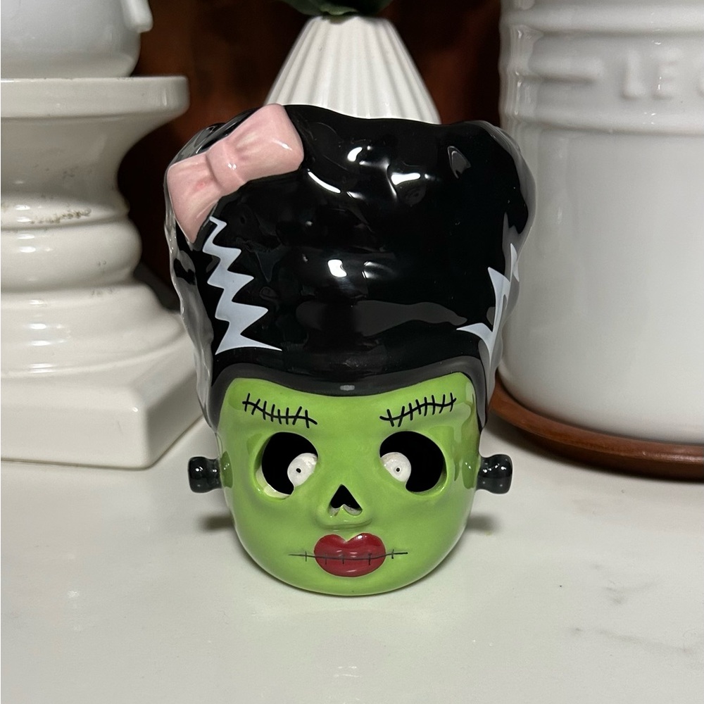 Slatkin & Co. Bride of Frankenstein Candle Holder.